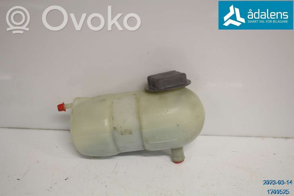 Volvo 740 Aušinimo skysčio išsiplėtimo bakelis 