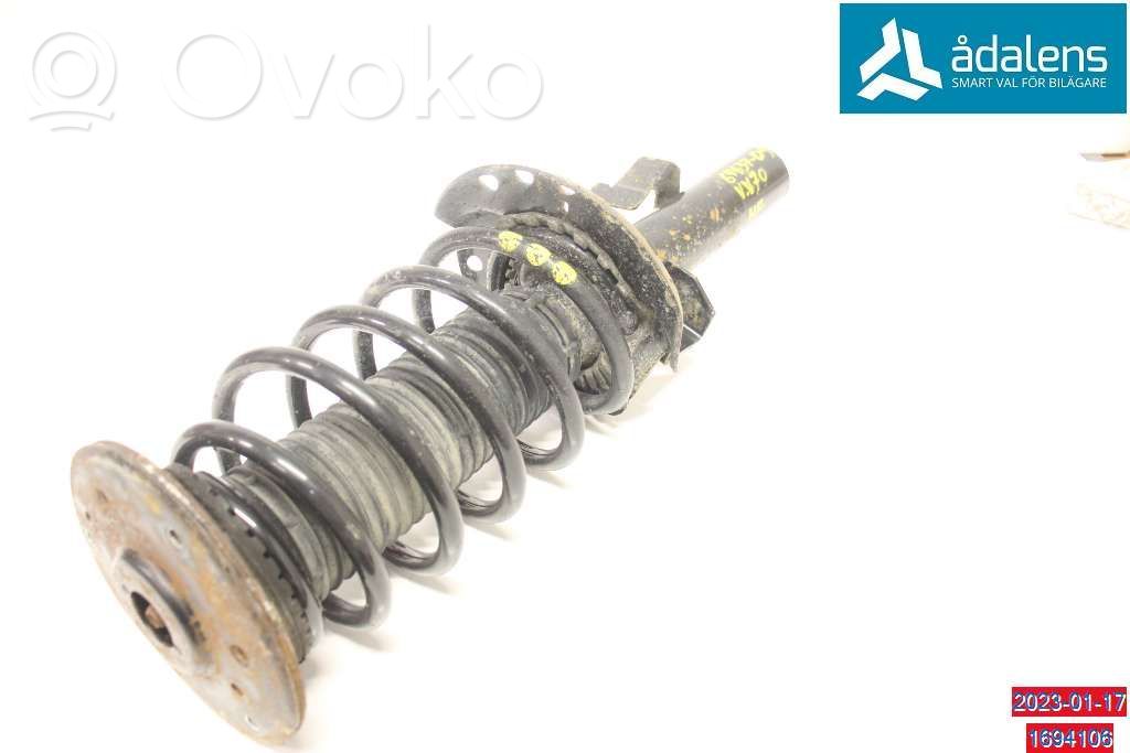 Volvo V70 Amortyzator osi przedniej ze sprężyną 