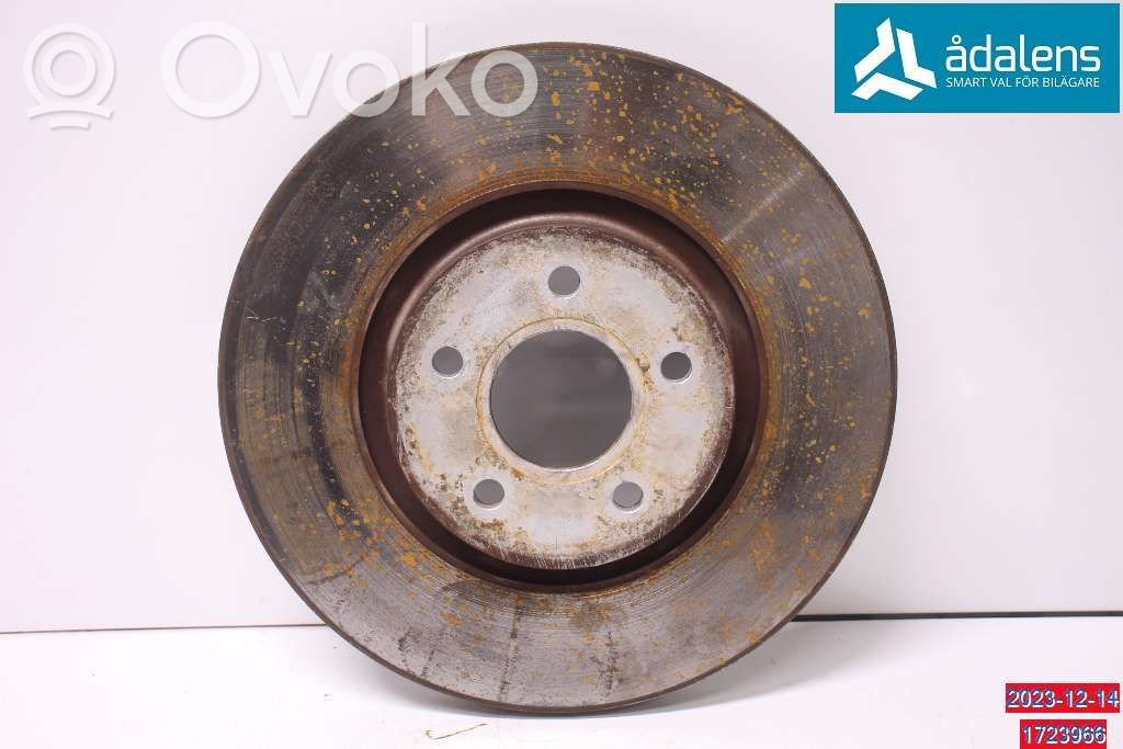 Volvo V50 Etujarrulevy 