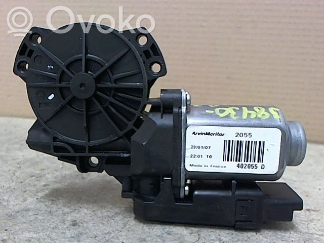 Priekšpusē loga pacēlāja motoriņš   402055D