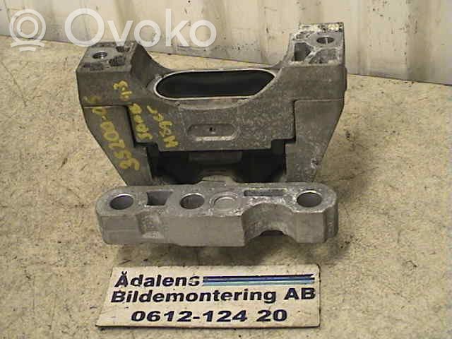 Saab 9-3 Ver2 Engine mounting bracket 