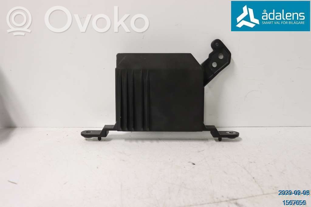 Volvo S90, V90 Wzmacniacz audio 