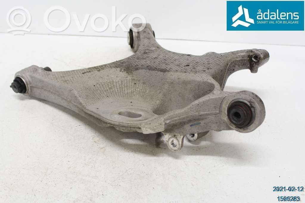 Volvo V60 Wahacz tylny 