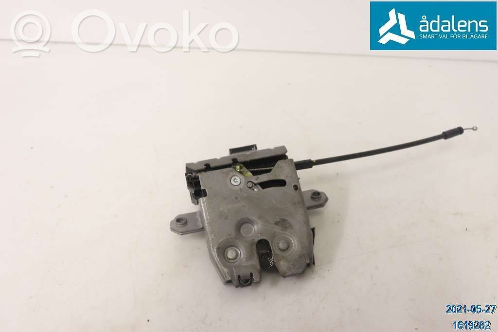 Volvo XC60 Loading door lock 
