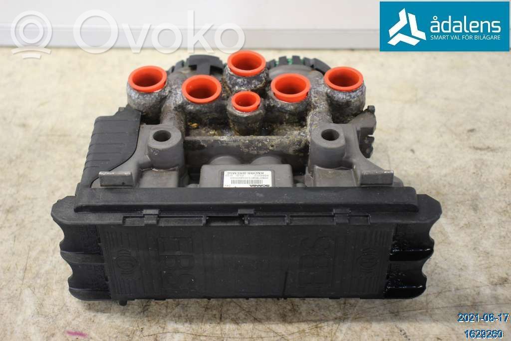 Volvo S90, V90 Scheinwerfer 