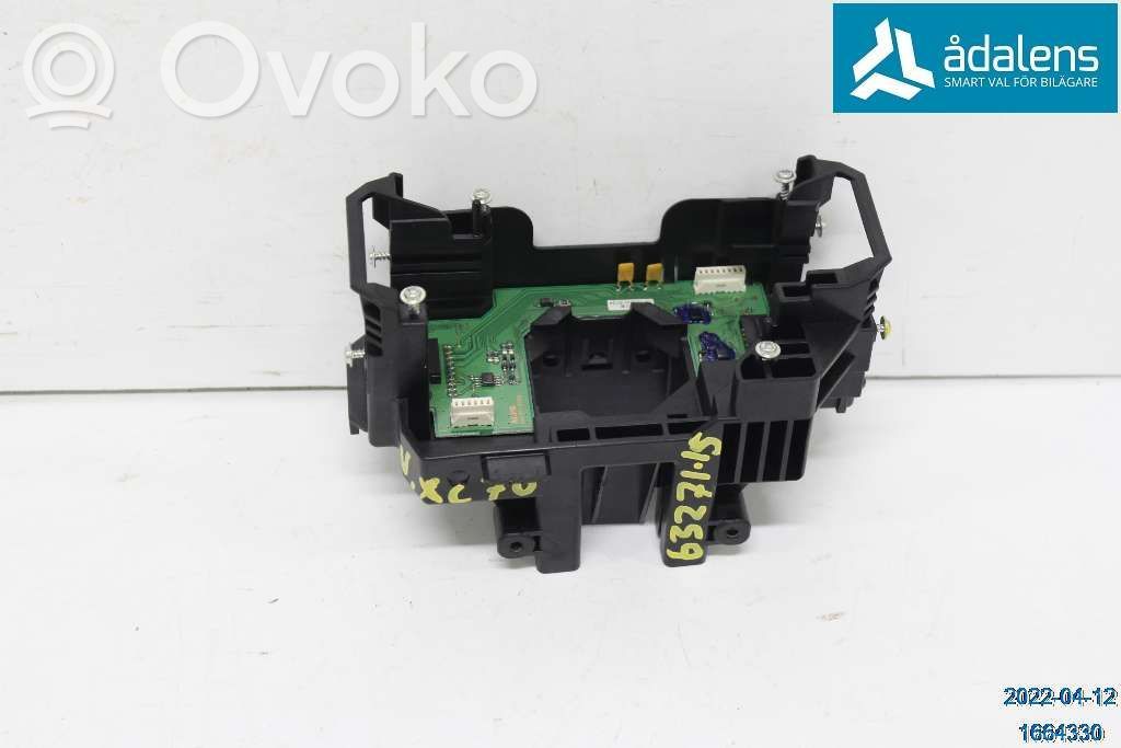 Volvo XC70 Wiper turn signal indicator stalk/switch 