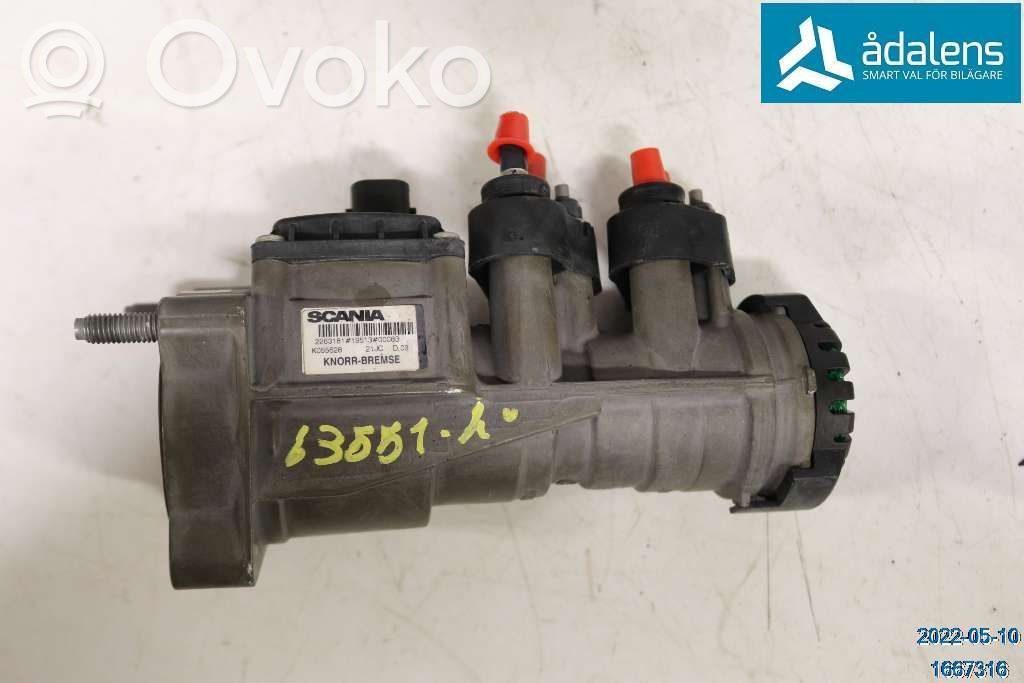 Volvo S90, V90 Scheinwerfer 