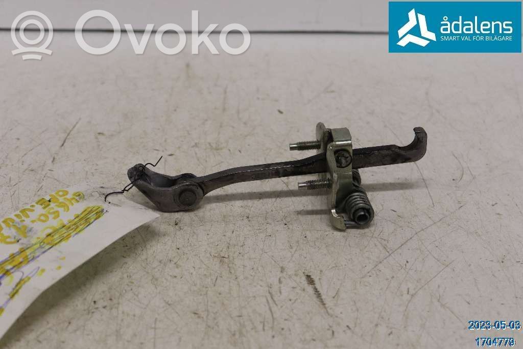 Opel Vivaro Etuoven pidätin 