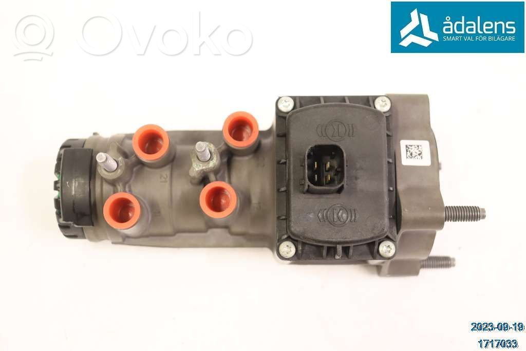 Volvo S90, V90 Scheinwerfer 