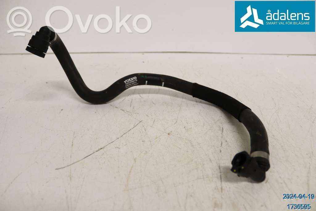 Volvo V90 Cross Country Engine coolant pipe/hose 