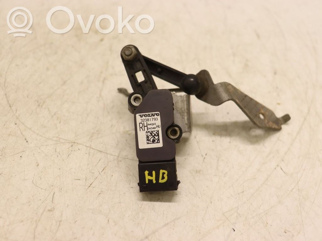 Volvo S90, V90 Headlight/headlamp level sensor 