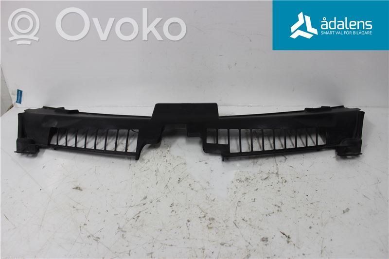 Opel Antara Kita išorės detalė 