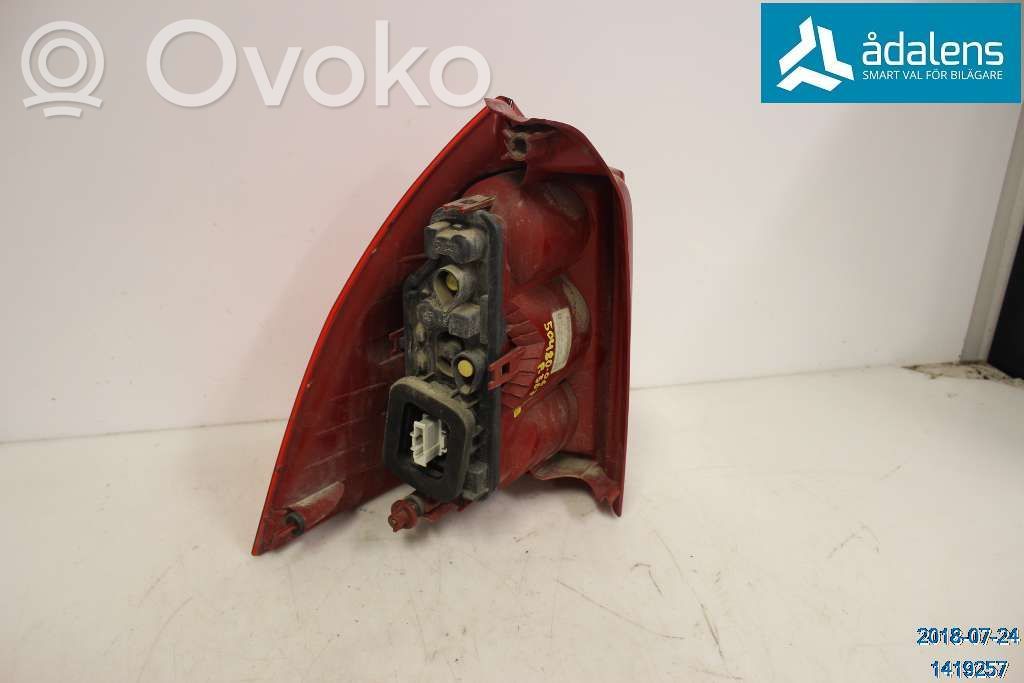 Peugeot 307 Aizmugurējais lukturis virsbūvē 