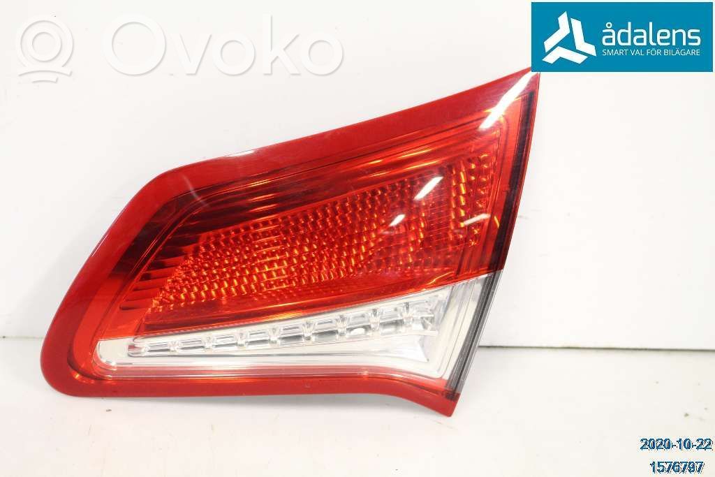 Citroen C4 II Takaluukun takavalot 