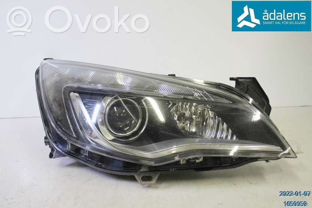 Opel Astra J Lampa przednia 