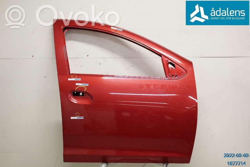 Dacia Sandero Priekinės durys 