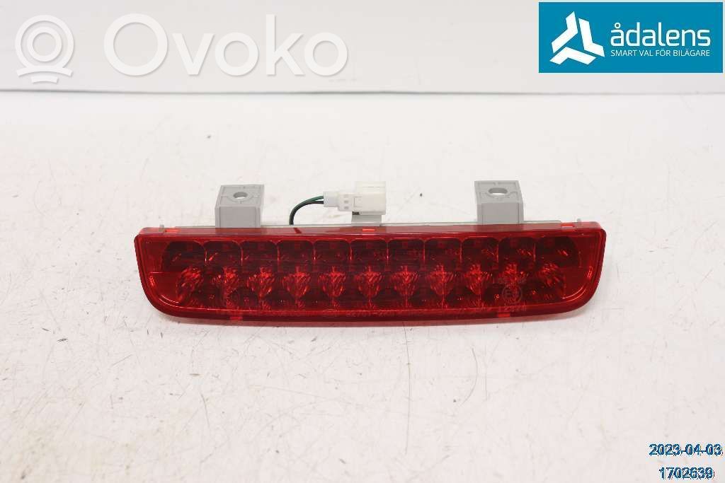 KIA Soul Third/center stoplight 