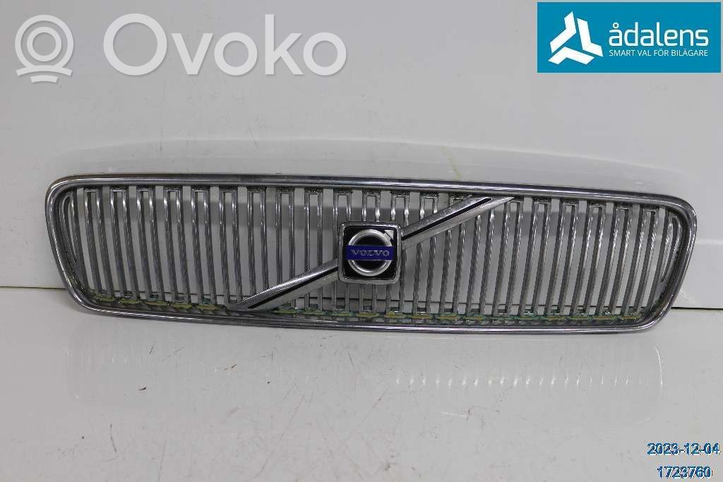 Volvo V50 Front bumper lower grill 