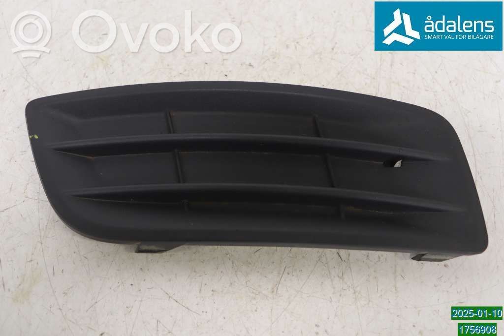 Volvo V50 Etusumuvalon ritilä 