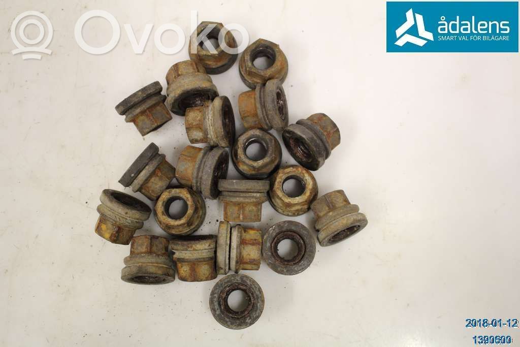 Nuts/bolts   1576434,7C111K024AB