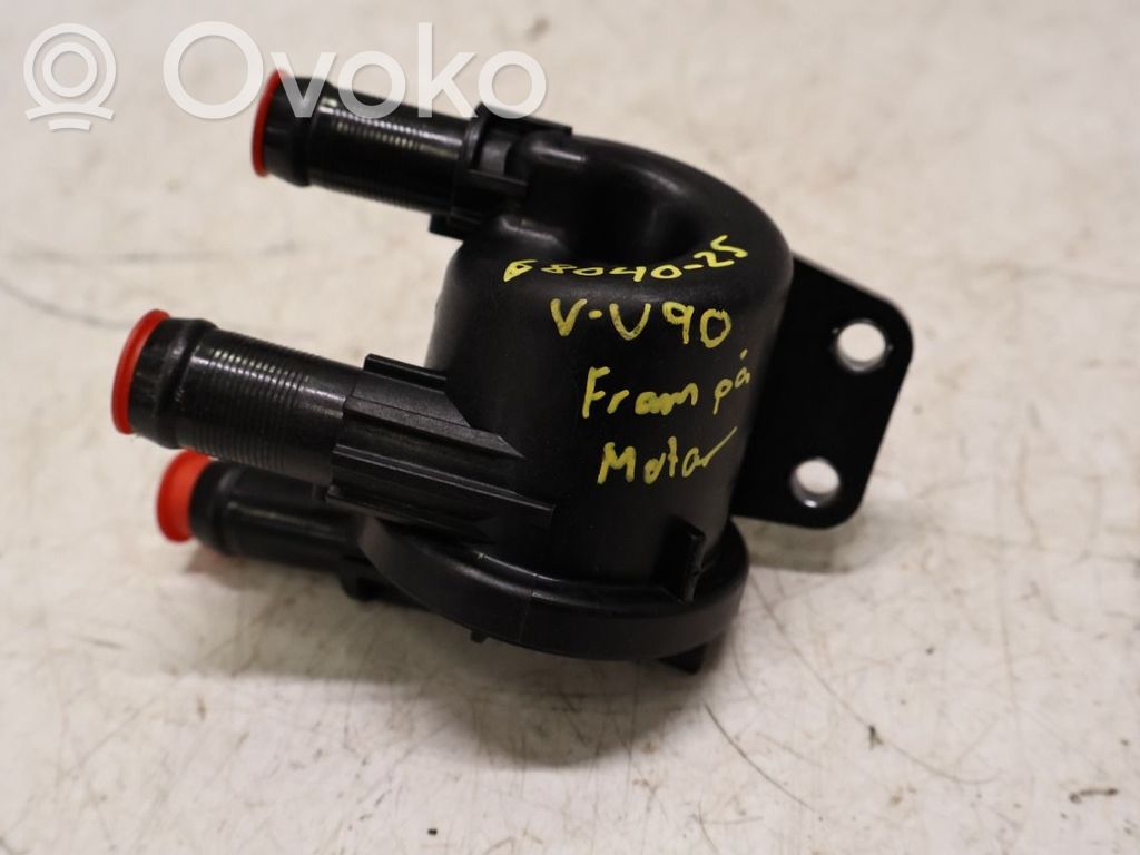 Volvo S90, V90 Engine coolant pipe/hose 