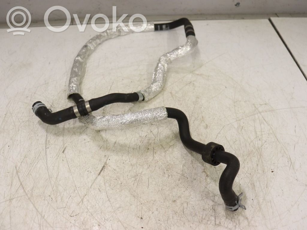 Volvo XC90 Tuyau de liquide de refroidissement moteur 