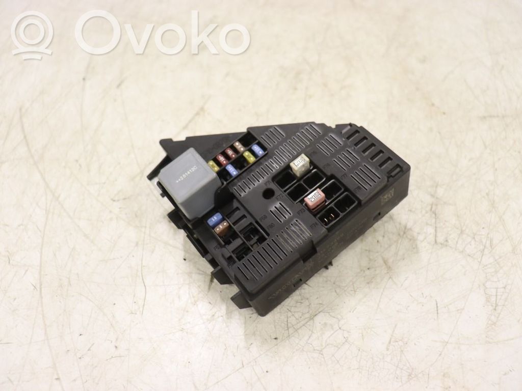 Volvo XC90 Fuse module 
