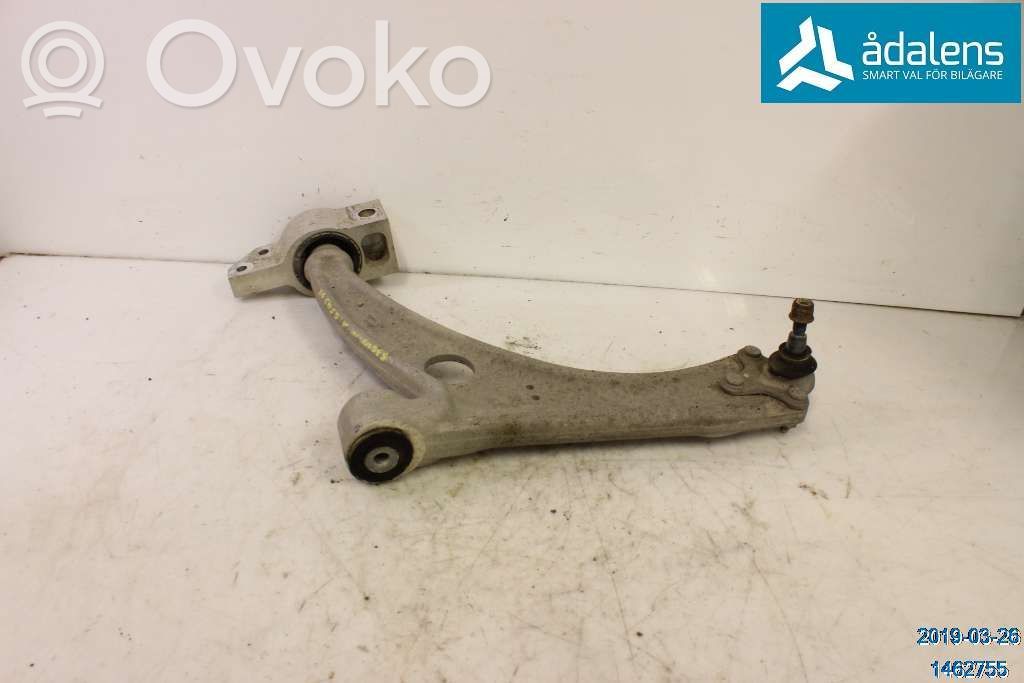Audi Q3 8U Braccio di controllo sospensione anteriore inferiore/braccio oscillante