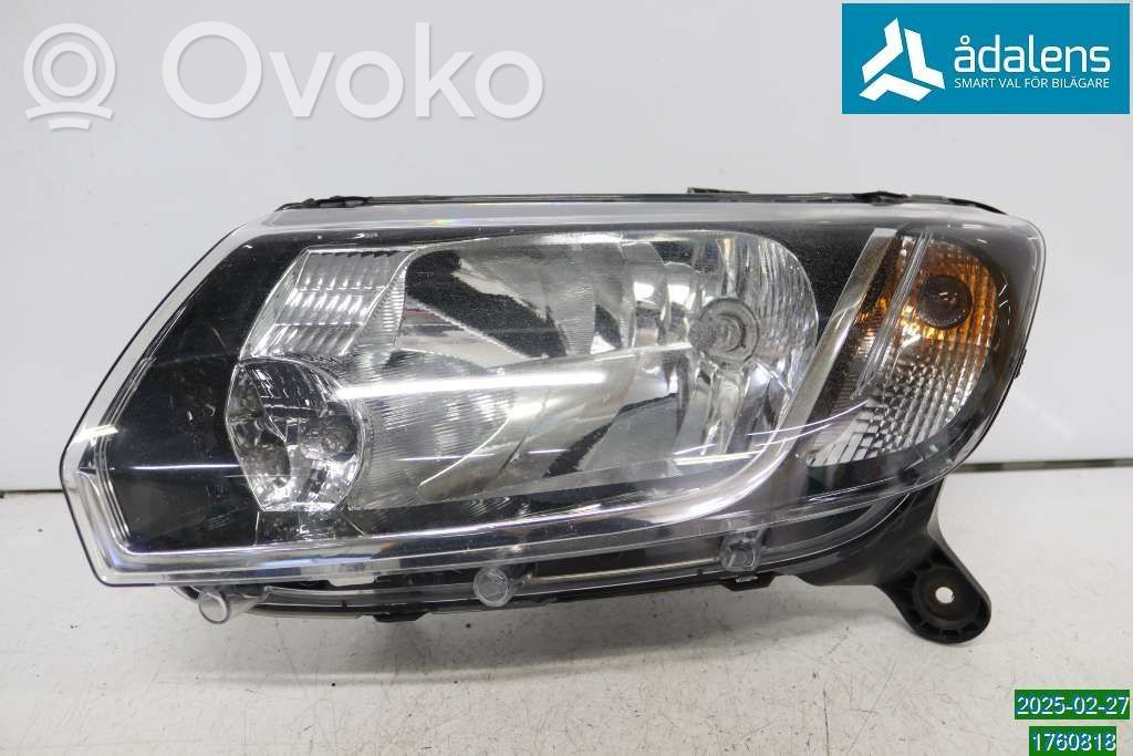 Dacia Sandero Lampa przednia 
