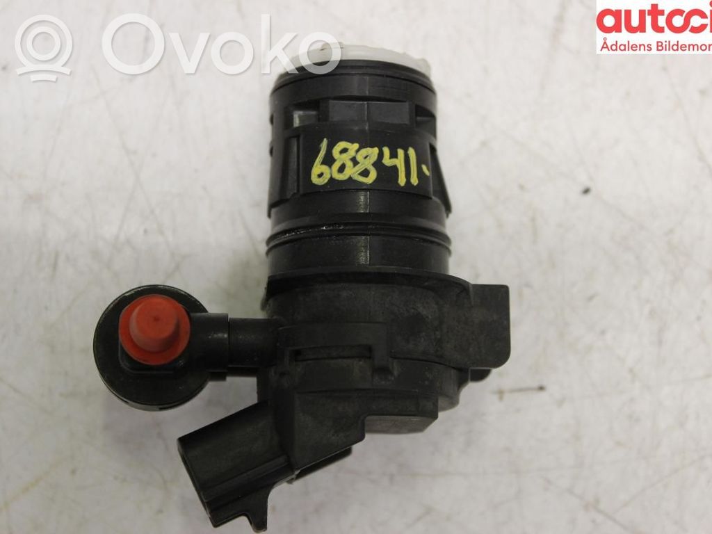 Mazda CX-5 Windscreen/windshield washer pump 