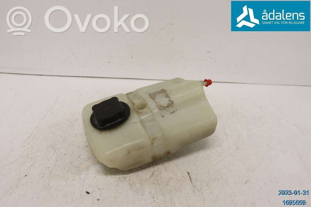 Volvo 240 Zbiornik wyrównawczy chłodziwa 