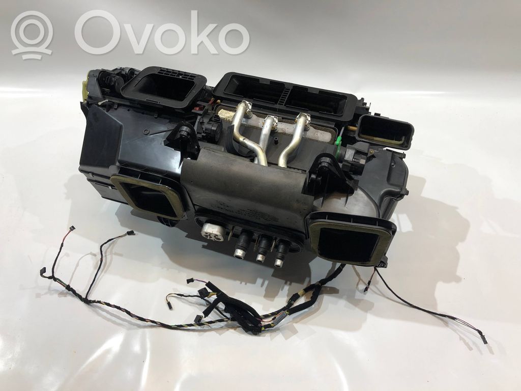 Interior heater climate box assembly   8379942