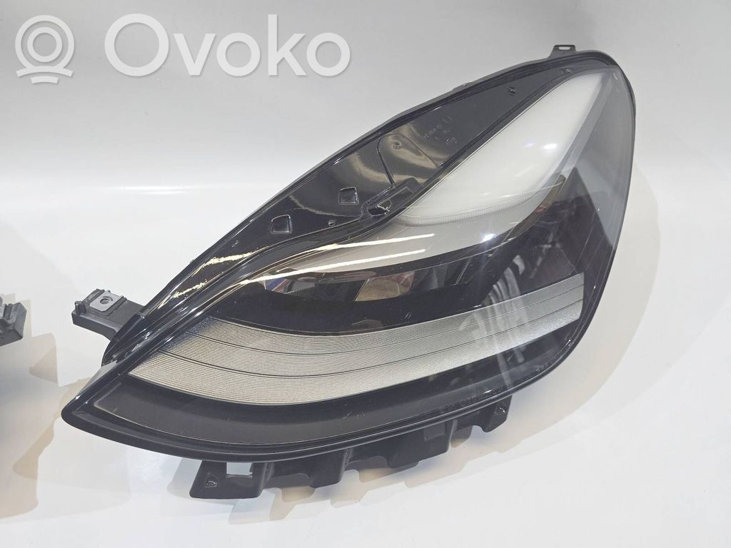 Headlight/headlamp   151495200D