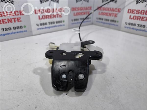 Tailgate lock latch   090130