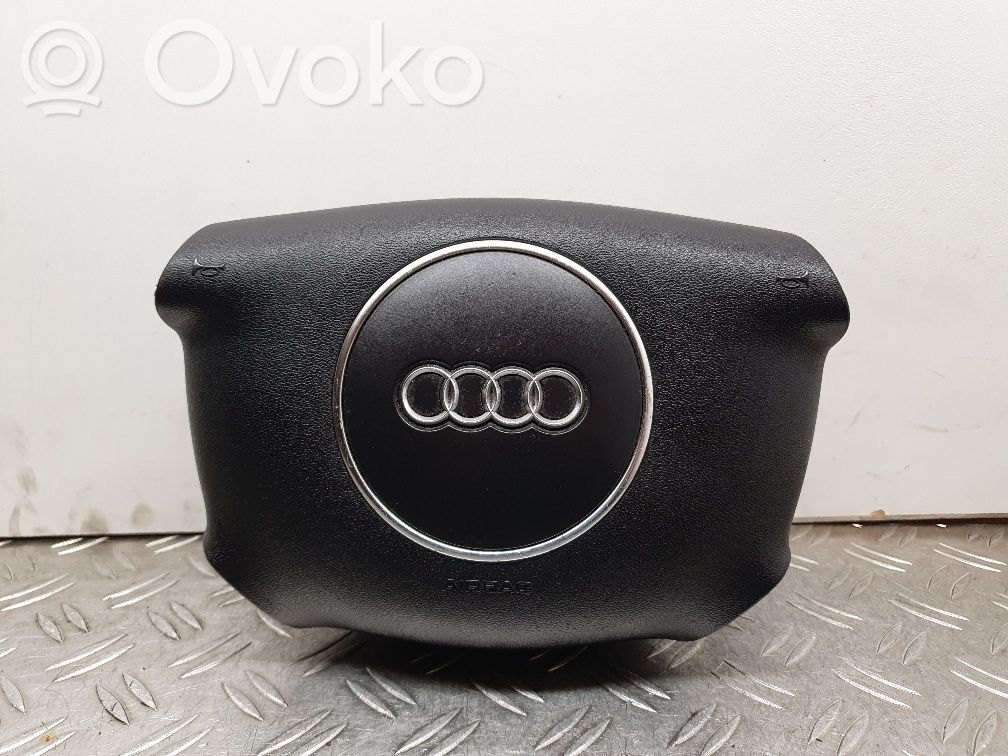 Audi A3 S3 8P Vairo oro pagalvė 