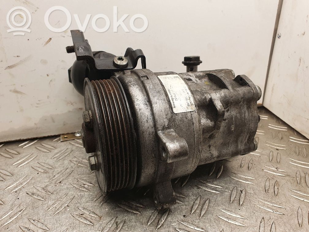 BMW 7 E65 E66 Vairo stiprintuvo siurblys 