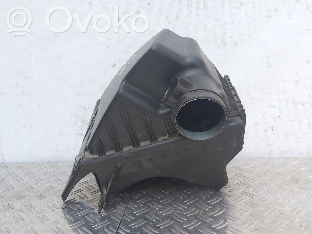 BMW 5 E60 E61 Air filter box 