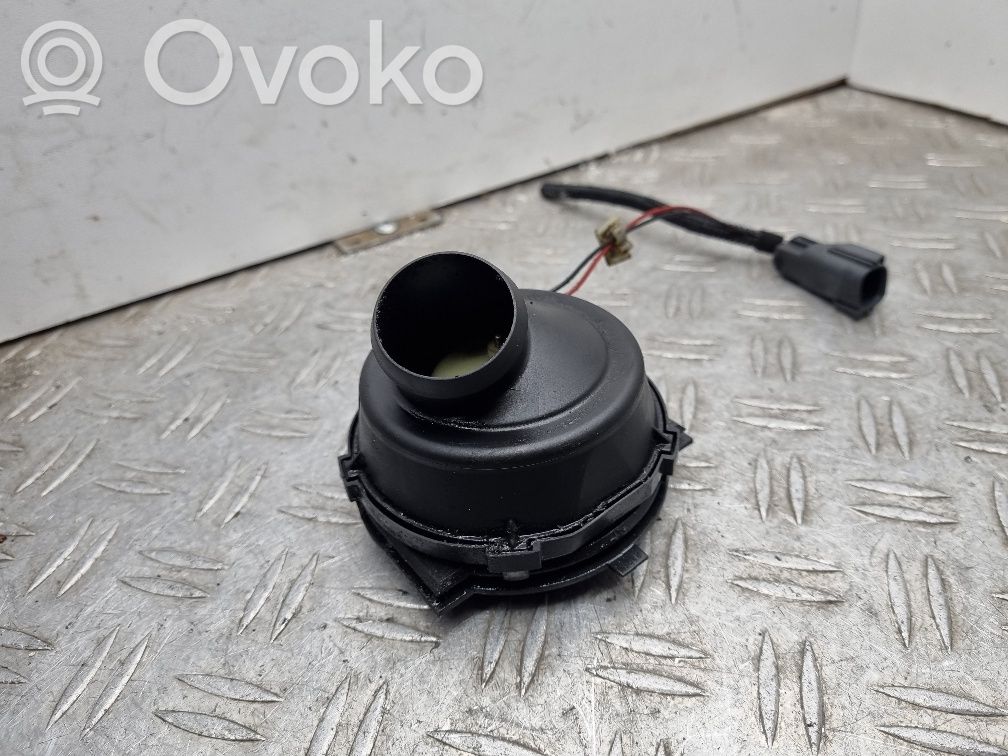 Volvo V70 Engine control unit/module fan 