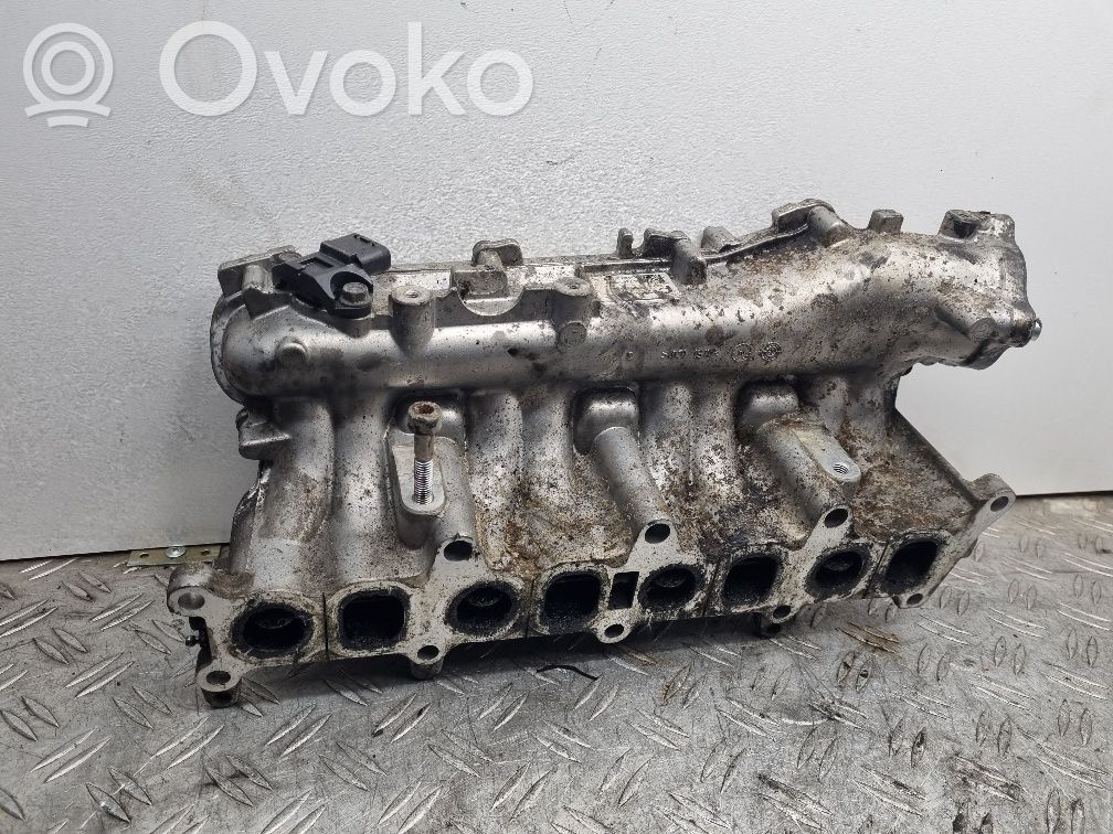 Opel Astra H Ieplūdes kolektors 