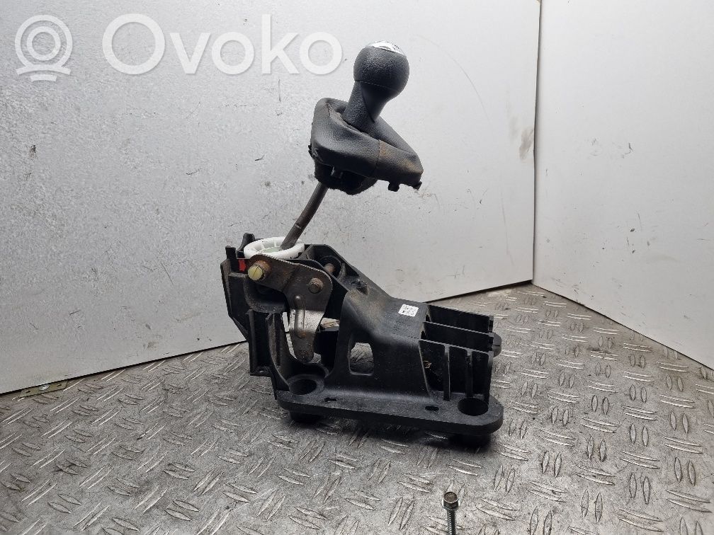 Citroen C3 Gear shifter/selector 
