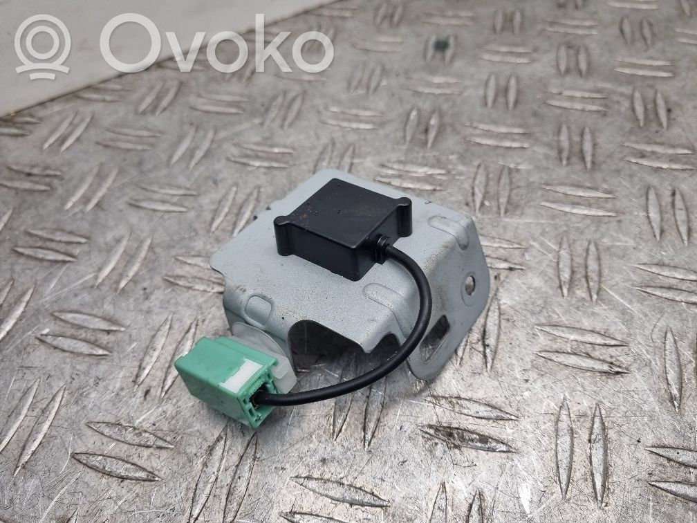 Mazda CX-7 Antena (GPS antena) 