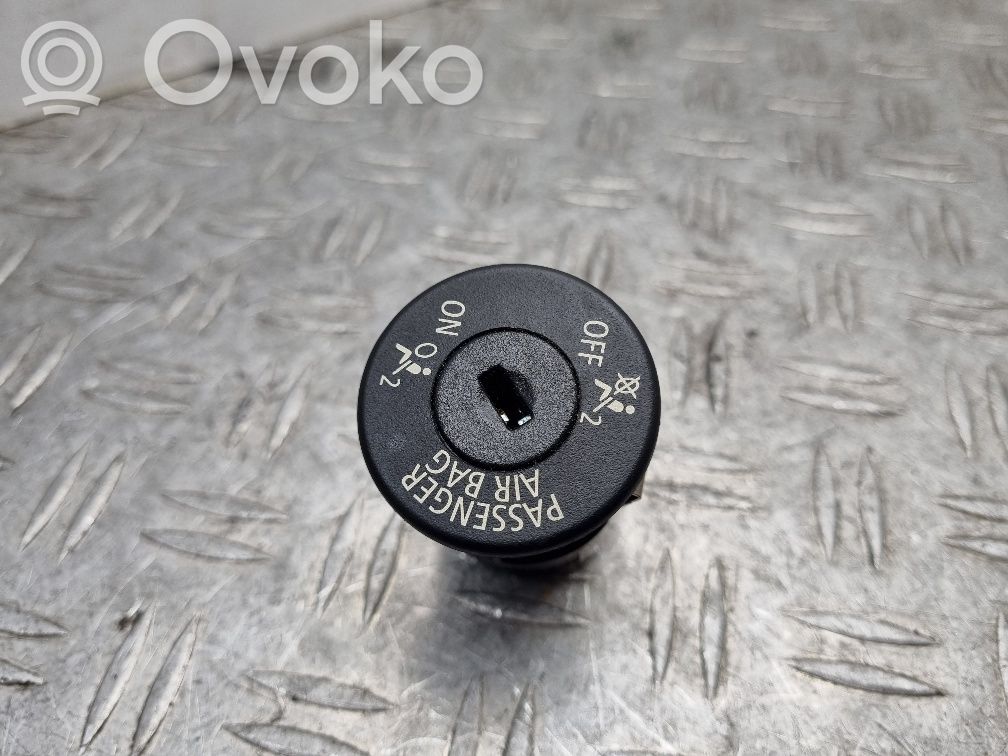 BMW X5 E70 Passenger airbag on/off switch 