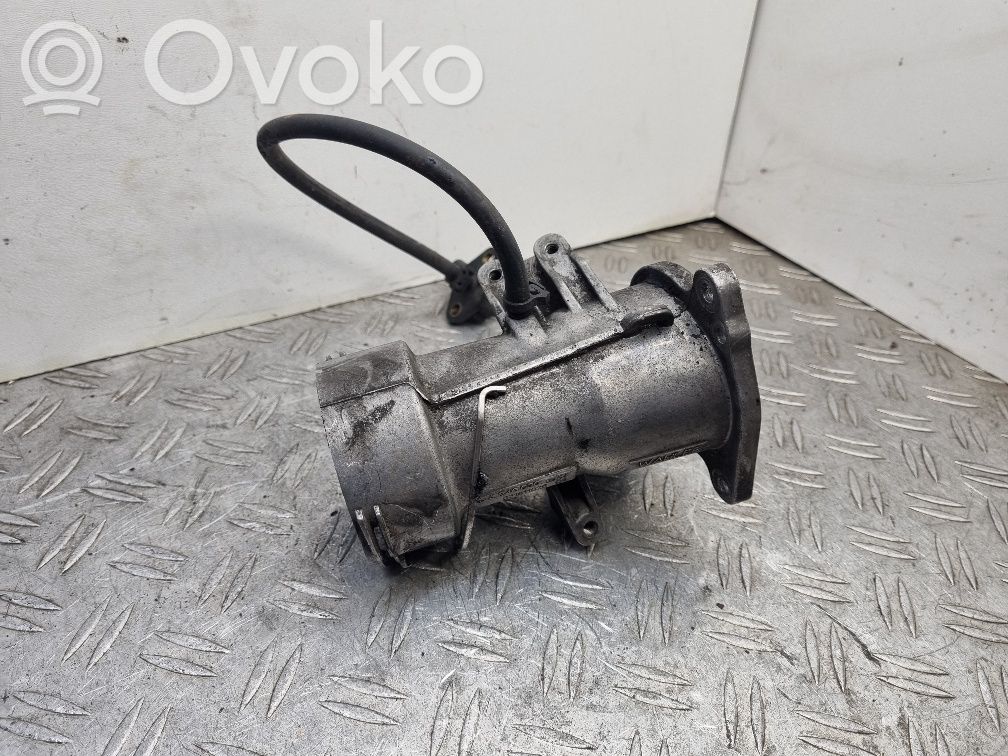 Mercedes-Benz E W211 EGR valve 