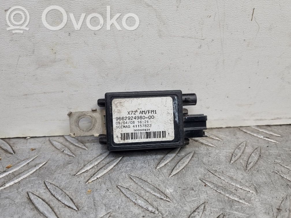 Citroen C5 Pystyantennivahvistin 