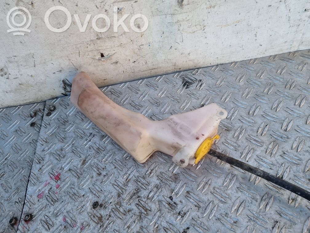 Subaru Outback Aušinimo skysčio išsiplėtimo bakelis 