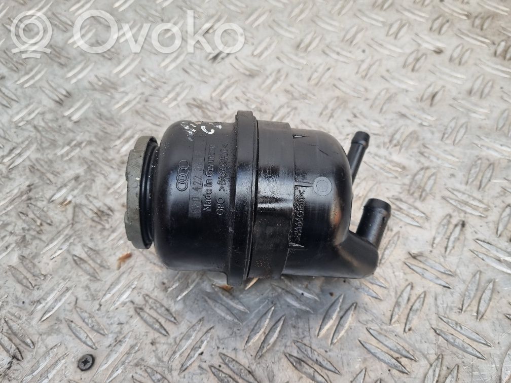Audi A6 S6 C6 4F Ohjaustehostimen nestesäiliö 