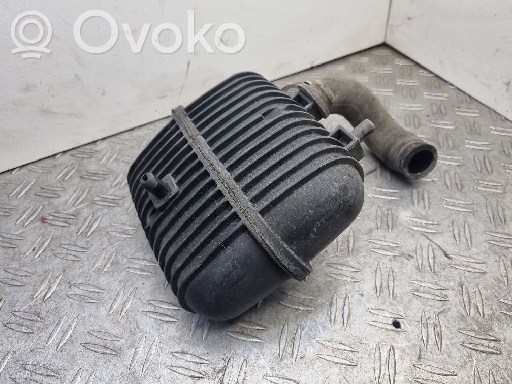 Audi A6 S6 C6 4F Tyhjiösäiliö 