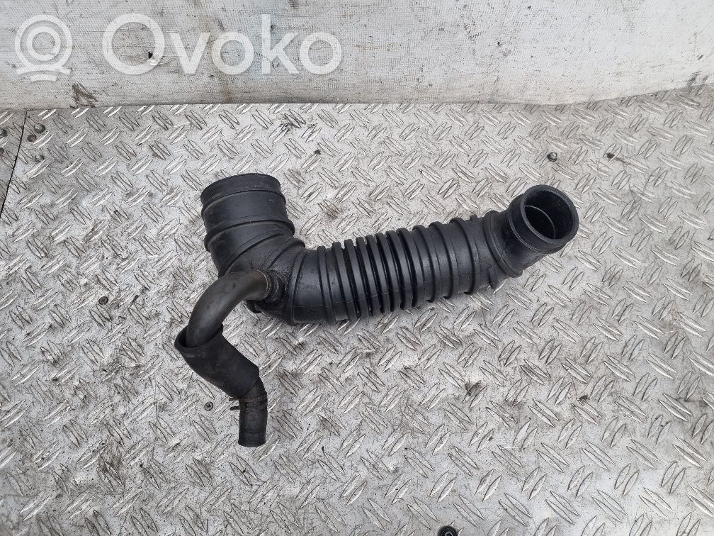 Mitsubishi Pajero Oro vamzdis į turbiną 