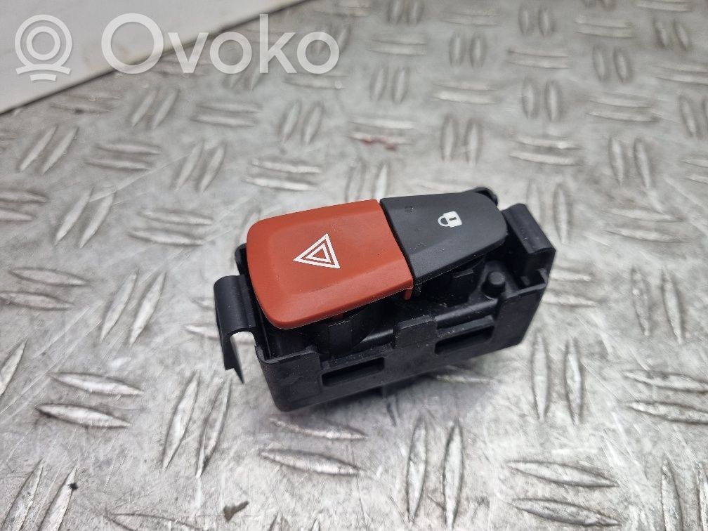 Renault Scenic III -  Grand scenic III Hazard light switch 