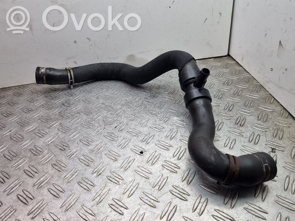 Peugeot 3008 I Engine coolant pipe/hose 